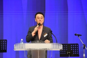 2008년부터 16년 동안…경비근로자에 ‘설 선물’ 개그맨
