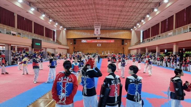 경남 고성을 찾아  전지훈련 중인 태권도 선수들. 2024.2.19. 고성군 제공