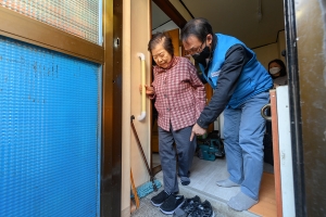 양천구, 거동불편 어르신 ‘낙상예방 지원’ 2배로 확대