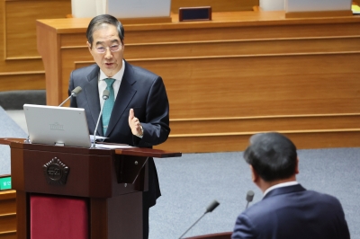 韓총리, 김여사 주가조작 의혹에 “계좌 있다고 조작했겠나”