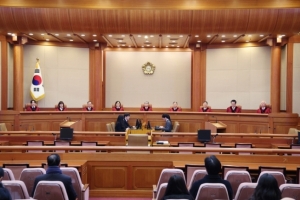 헌재 “文정부 민간 임대사업자 등록 말소는 합헌”