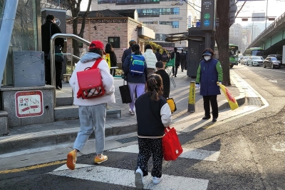 서초, 23개 모든 초등학교 ‘등굣길 안전도우미’ 배치