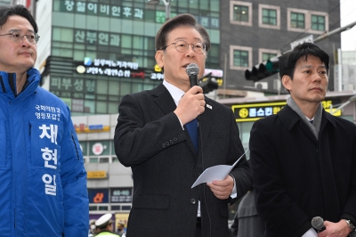 이재명 “여권이 가짜뉴스 협잡”… 홍영표는 오늘 탈당할 듯