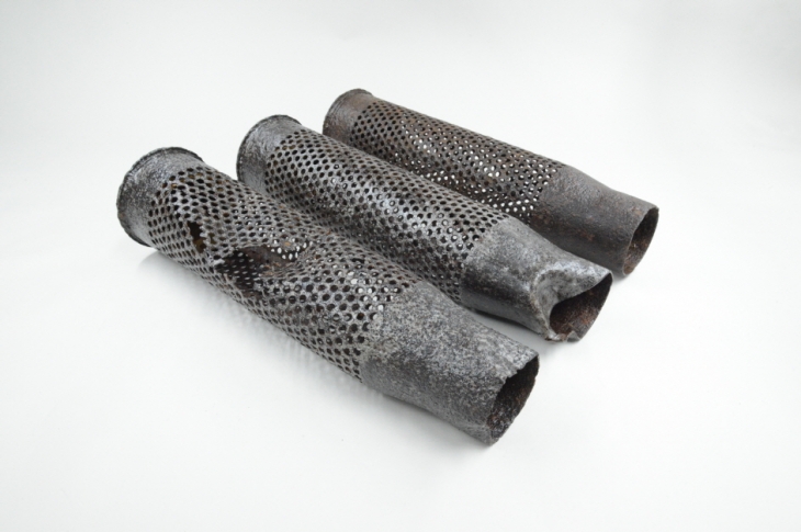 2000년 경의선 선로 복원공사중 DMZ에서 수습된 탄피