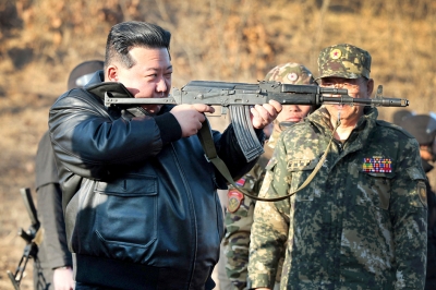 김정은 “기회 온다면 韓 초토화”…전문가 “한반도 전쟁 가능성 최고조”