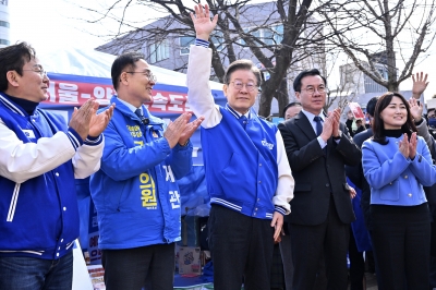 ‘정권심판벨트’ 구축나선 李, 공천 파동 뒤로하고 양평行