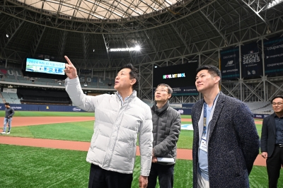 오세훈 시장, MLB 서울 시리즈 준비 고척돔 점검