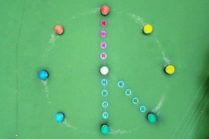 ‘저수지에 뜬 대형 기표’ 경남선관위 무빙보트 활용한 투표 독려 캠페인