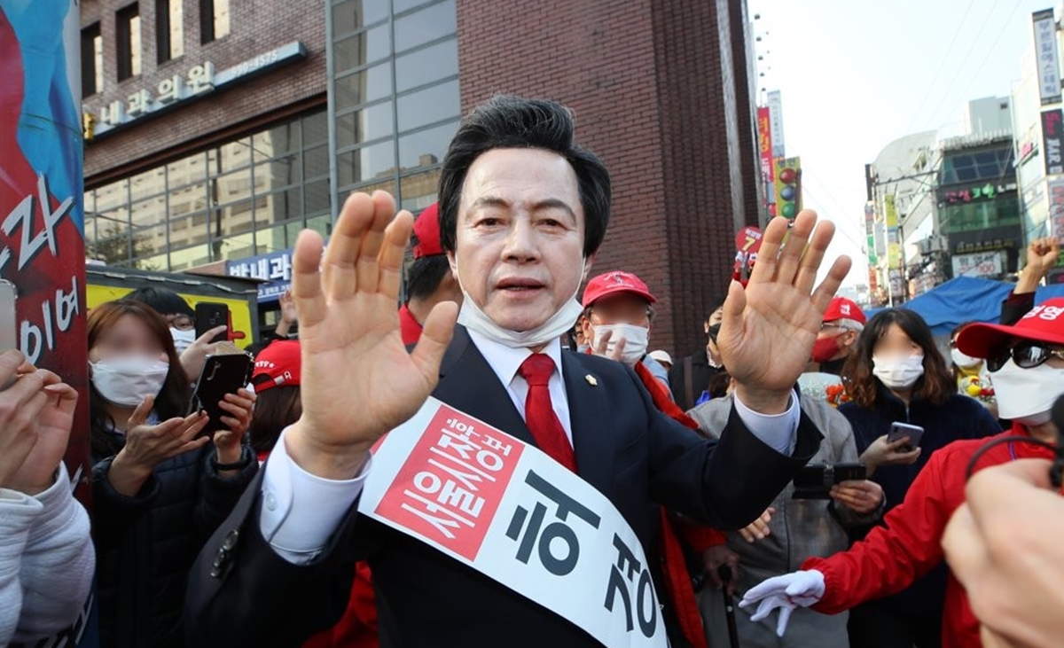 허경영, 성추행 혐의에 “영적인 에너지 준 것” | 서울신문