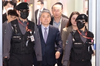 ‘호주 대사 공무수행’ 이종섭, 5월까지 서울 머물 수도