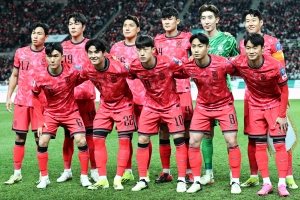 한국대표팀, 새 유니폼 입고 단체사진 [서울포토]