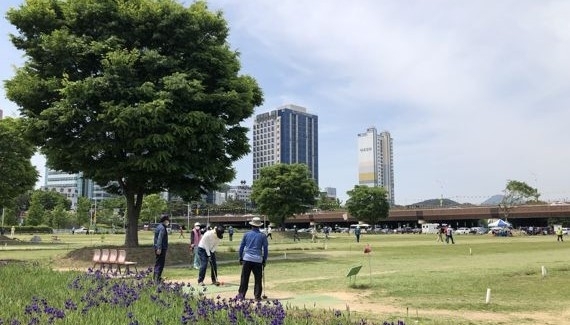 울산 남구 태화강 둔치 파크골프장.