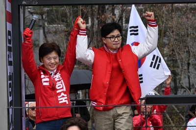 “윤희숙이 이겨야 부동산 정책 풀려” vs “전현희 뽑아 정권 심판해야” [총선핫플]