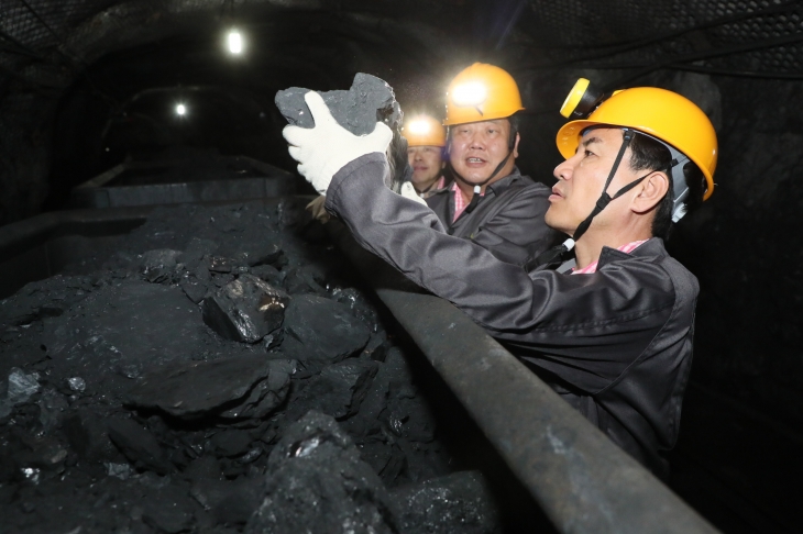 김진태 강원지사는 28일 대한석탄공사 태백 장성광업소에서 일일광부 체험을 했다. 강원도 제공