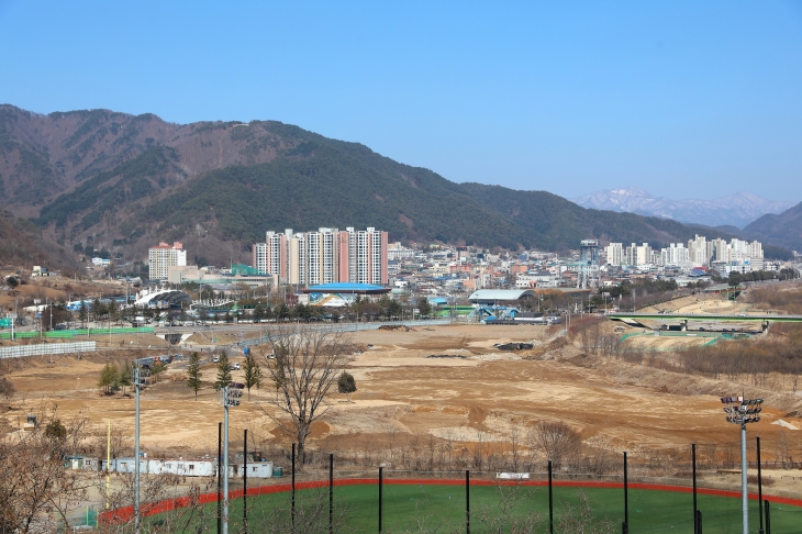 강원 인제종합운동장 건립 예정지. 인제군 제공