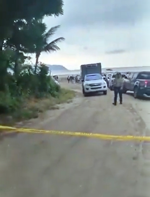 멕시코 오악사카(와하까) 주 검찰은 플라야 비센테 마을 해변에서 시신을 발견해 수사했으며, 사망자들 국적은 중국으로 확인했다고 31일(현지시간) 밝혔다. 엑스