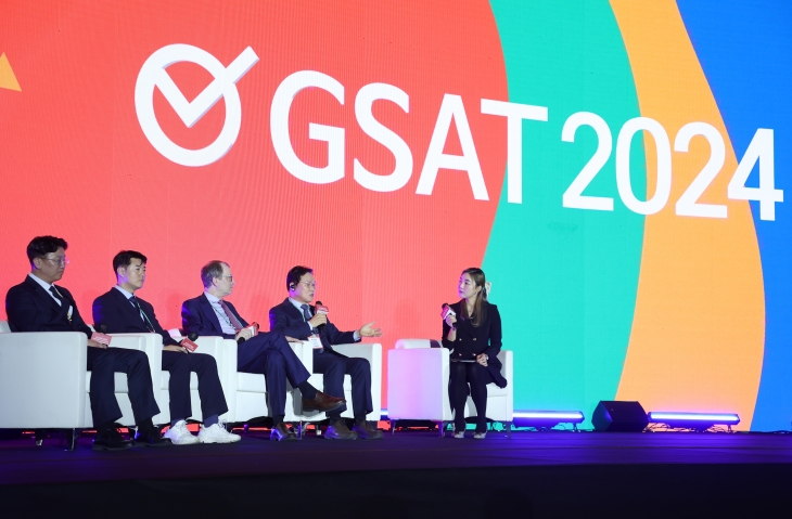 글로벌 융복합 창업 페스티벌 ‘GSAT 2024’가 1일 경남 창원시 창원컨벤션센터 일원에서 개막했다. 2024.4.1. 경남도 제공 글로벌 융복합 창업 페스티벌 ‘GSAT 2024’가 1일 경남 창원시 창원컨벤션센터 일원에서 개막했다. 2024.4.1. 경남도 제공