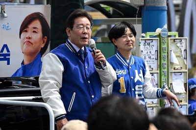 민주당 “지역구 110곳 우세…경합 50곳 이상”