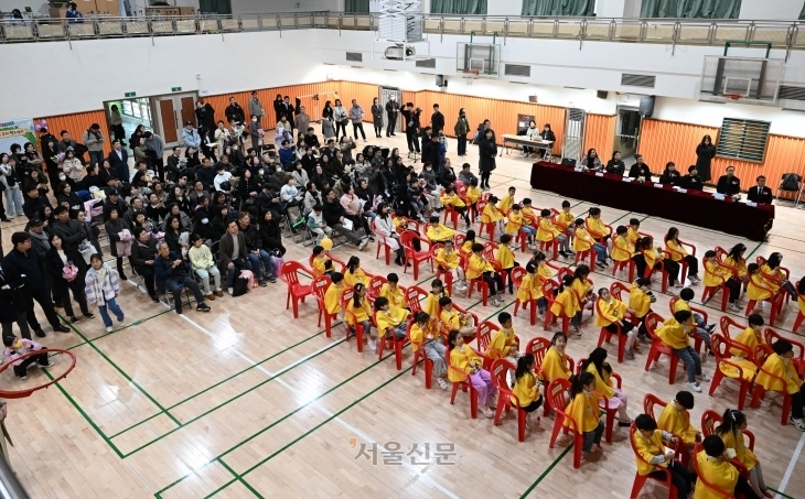 4일 서울 광진구 성자초등학교에서 56명의 신입생 입학식이 열리고 있다. 2024.3.4 홍윤기 기자