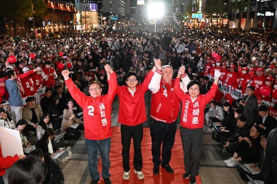 한동훈, 청계광장에서 파이널…“딱 한 표 부족, 나라 구해 달라”