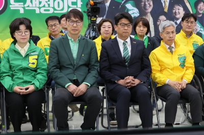 녹색정의당, 0석 전망에 ‘충격’…심상정도 ‘낙선’ 예측 [지상파 출구조사]