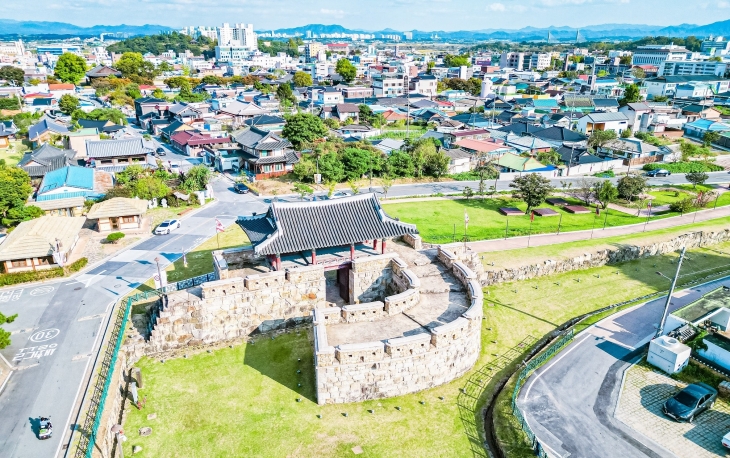 국가유산 경관 개선 사업에 선정된 나주읍성 서성문 전경. 전라남도 제공