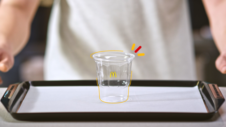 한국맥도널드가 지난 2월 업계 최초로 도입한 재생 페트 컵