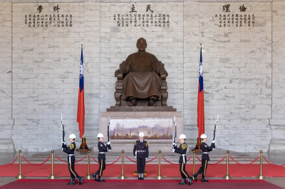 ‘장제스 30년’ 역사 청산 나선 대만… 동상 760개 철거
