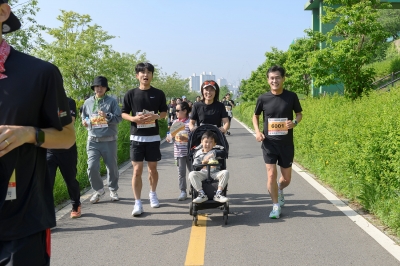 양천마라톤 4500명 함께 한강변 달렸다