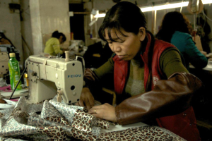 中 지난해 농민공 3억명…건설업 소득 가장 많아