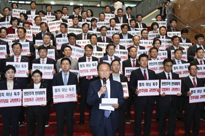 22대도 압도적 의석 열세 與…“박찬대, 총선 민의 착각 마라”