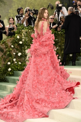 Jessica Biel attends The Metropolitan Museum of Art‘s Costume Institute benefit gala celebrating the opening of the “Sleeping Beauties: Reawakening Fashion” exhibition on Monday, May 6, 2024, in New York. AP 연합뉴스