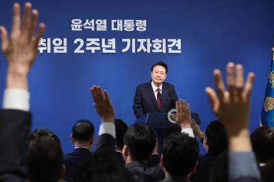 “우크라 살상무기 지원 안 해… 러는 경제 협력 관계로”