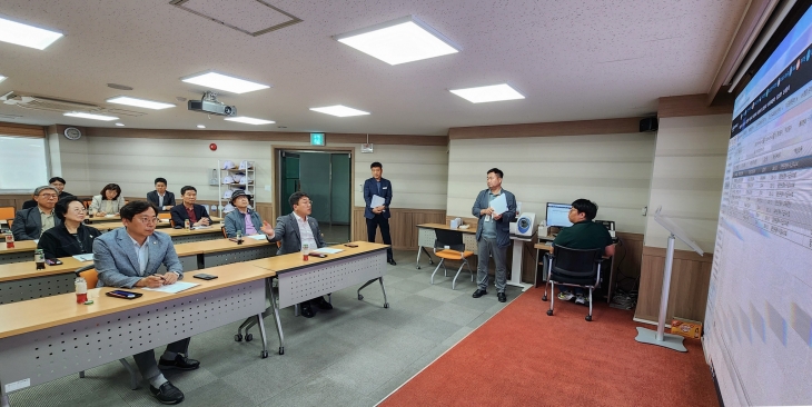 지난 8일 결산검사위원들이 상수도과와 하수도과를 현장 방문했다.