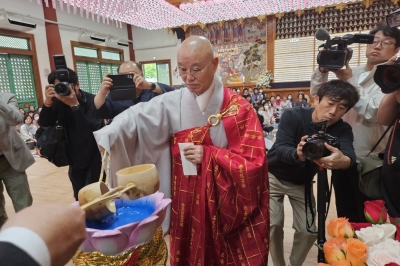 “불자들이 등불이 되어달라”…태고종, 양주 청련사서 부처님 오신 날 법요식