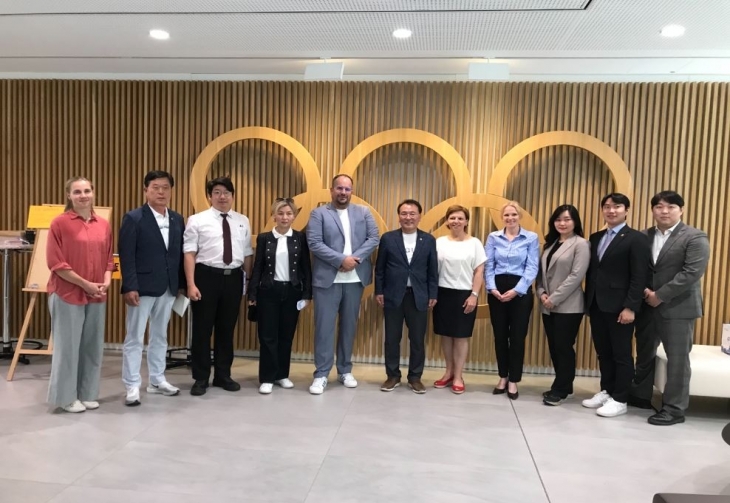 독일의 문화·체육·관광 분야 선도기관인 독일 올림픽 체육연맹(DOSB), 예술과 미디어센터(ZKM)를 직접 방문한 서울시의회 문화체육관광위원회(위원장 이종환)