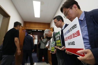 의협 회장 막말에… 정부, 회장 교체 요구 등 ‘감독권’ 만지작