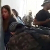 피범벅 이스라엘 여군 향해 “예쁜데”…충격적인 납치 영상 공개