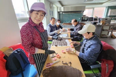 중랑, 커피 찌꺼기로 어르신 일자리 만든 비법은