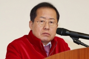 “인성 문제”…홍준표, 이강인 이어 김호중 ‘비판’