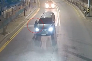 thumbnail - “사람이 차에 매달려 있다” 인천서 시흥까지 음주차량 추격한 시민
