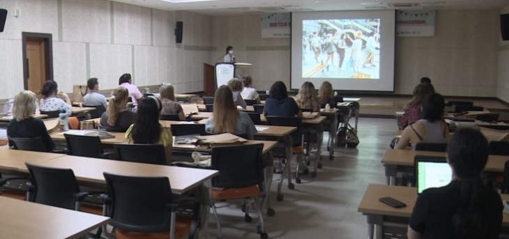 전남대 외국인 유학생들이 수업을 받고 있다. 전남대 제공