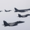 美폭격기 B-1B, 한반도서 합동직격탄 투하…대북 경고장