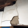 [포토] 지진으로 깨진 벽면