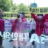 ‘40개 의대교수·전공의 협의체’ 추진… 의정 대화 물꼬 트나