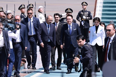 尹대통령 부부, 우즈베크 국빈 방문