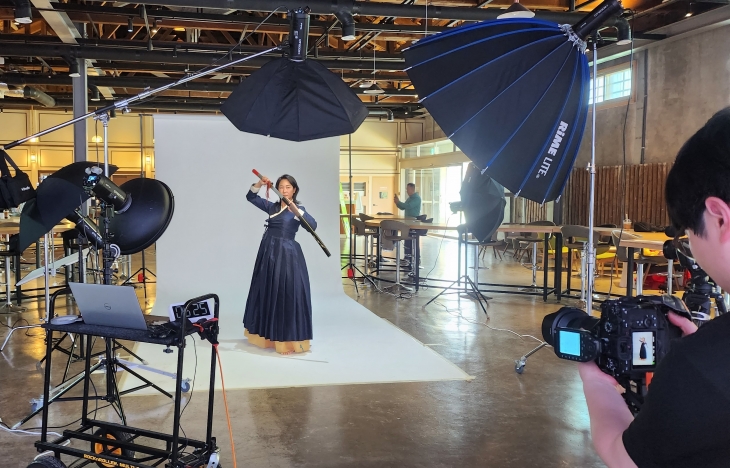 전남배우 육성 프로젝트 교육생들이 교육과정인 프로필 촬영을 하고 있다. 전남도 제공