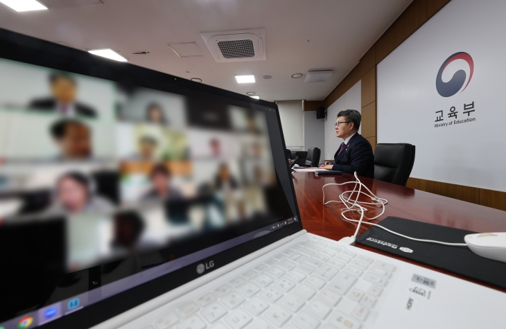 18일 오후 정부세종청사에서 열린 입시 비리 대응 관련 주요 음대 입학처장 회의에서 오석환 교육부 차관이 발언하고 있다. 연합뉴스