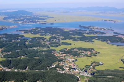 아산만 베이밸리를 최첨단산업 메카로… 충남 미래 먹거리 만든다