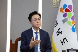 “임기 절반 만에 투자 유치 20조…中에 사무소, 기업 다리 놓을 것”